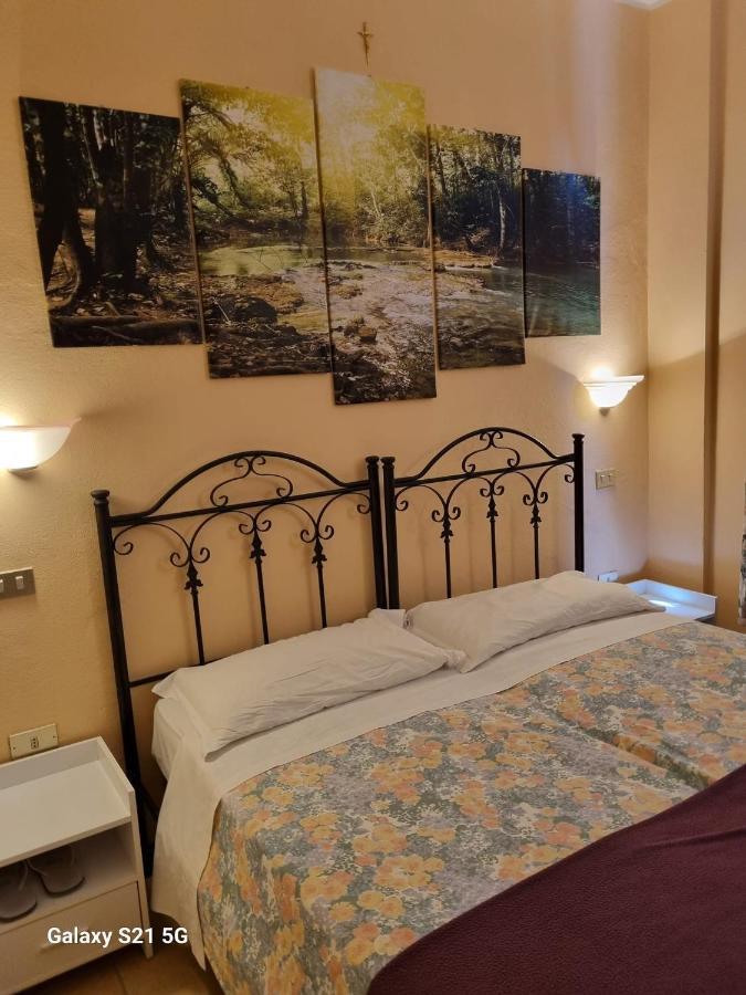 Piccadilly Otel Sant'Andrea Bagni Dış mekan fotoğraf